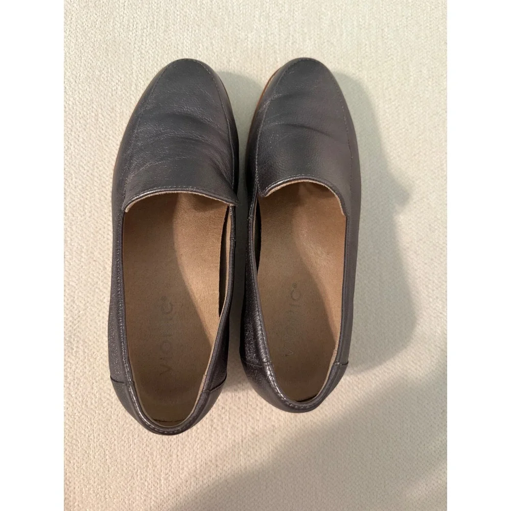 Vionic Kensley Pewter Metallic Leather Lug Sole Platform Loafers Womens 6.5 Wide